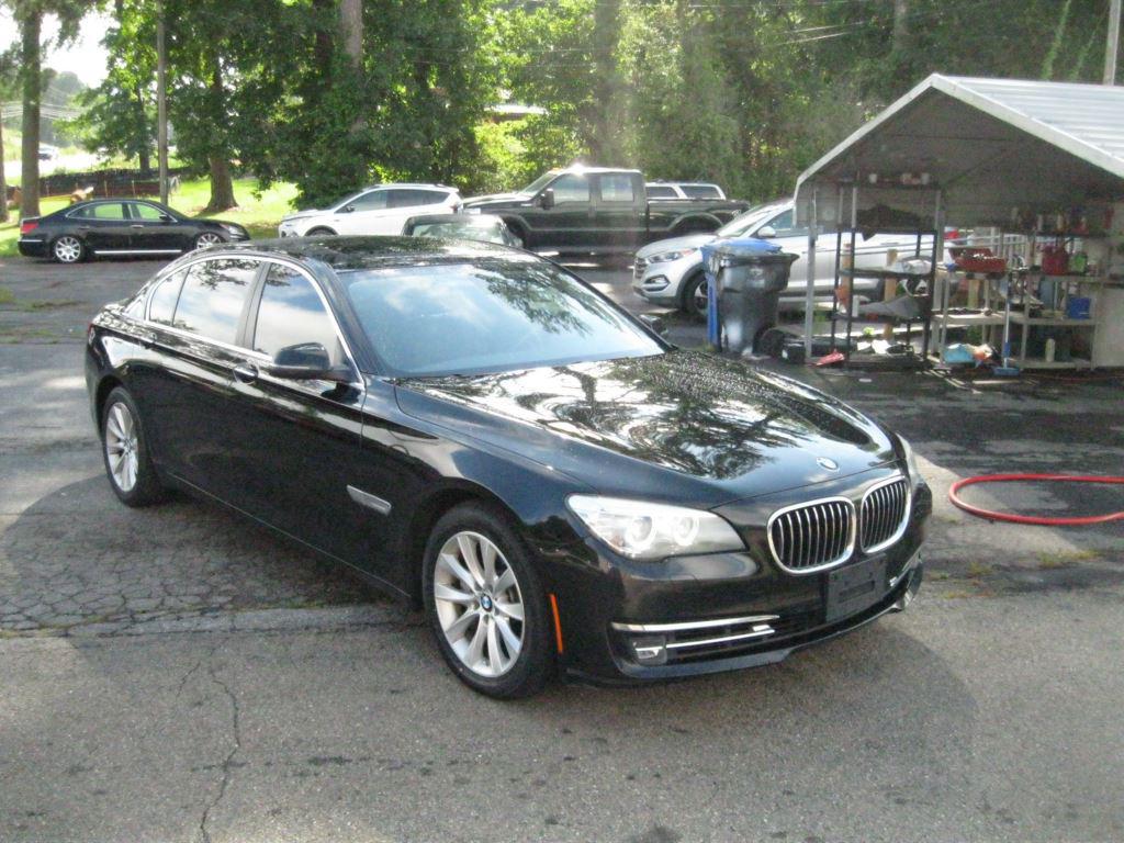 2013 BMW 7 Series 740i