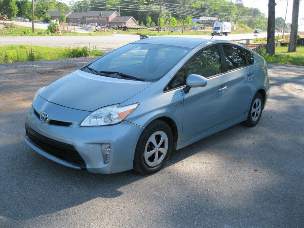 2012 Toyota Prius's photo