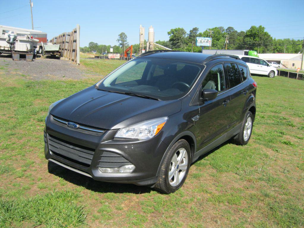 2016 Ford Escape SE's photo