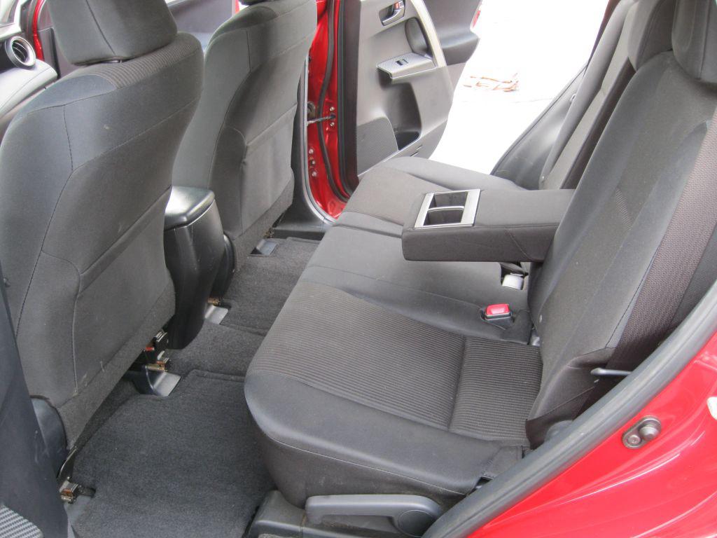 Toyota RAV4 photo 9