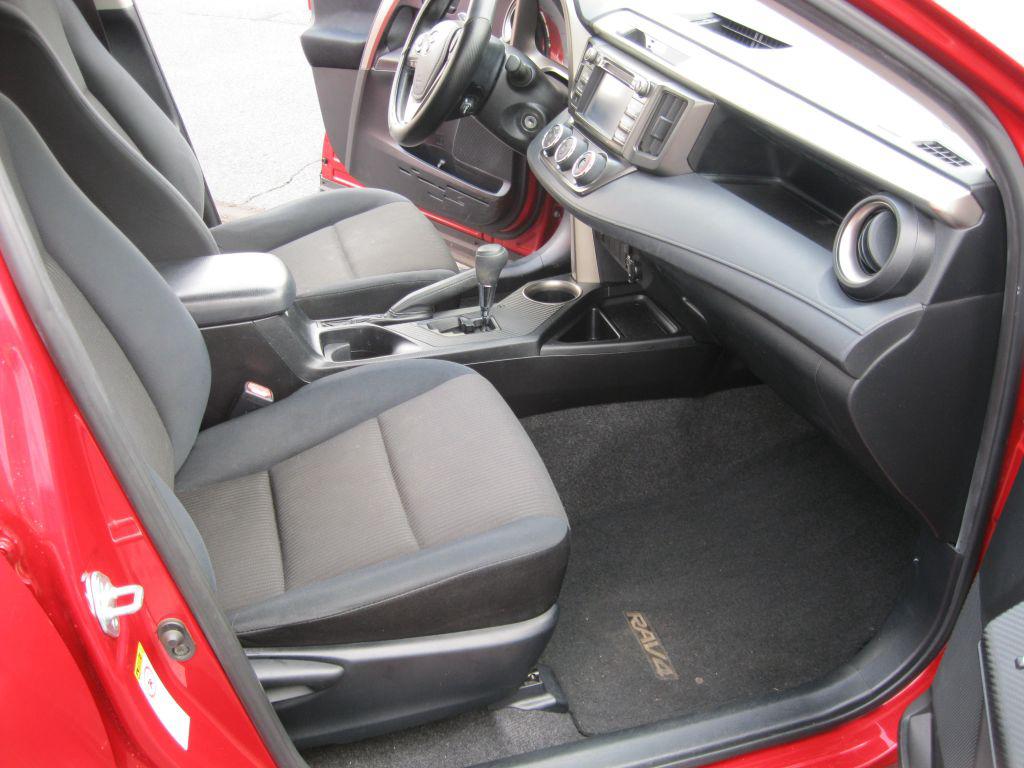 Toyota RAV4 photo 12