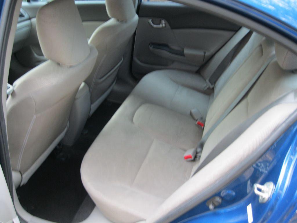 Honda Civic photo 10
