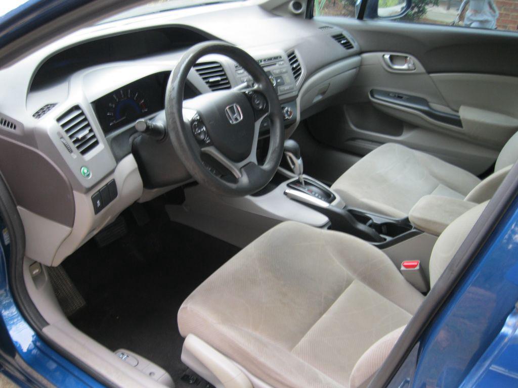 Honda Civic photo 9